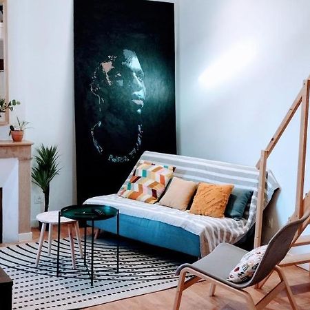 La Maison Des Nomades Netflix Disney Prime Video Apartment Avignon Bagian luar foto