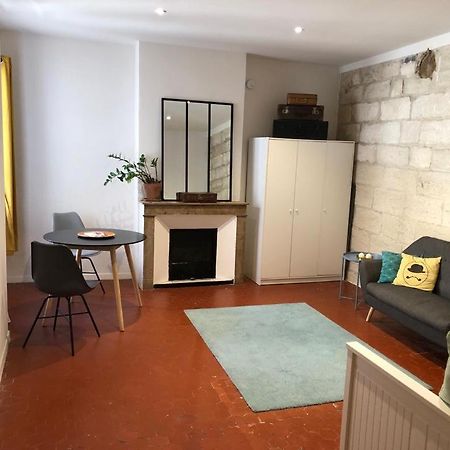 La Maison Des Nomades Netflix Disney Prime Video Apartment Avignon Bagian luar foto