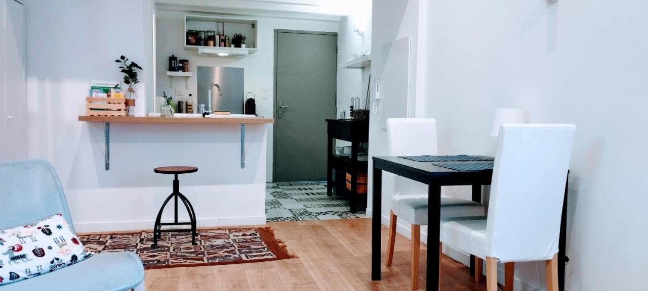 La Maison Des Nomades Netflix Disney Prime Video Apartment Avignon Bagian luar foto
