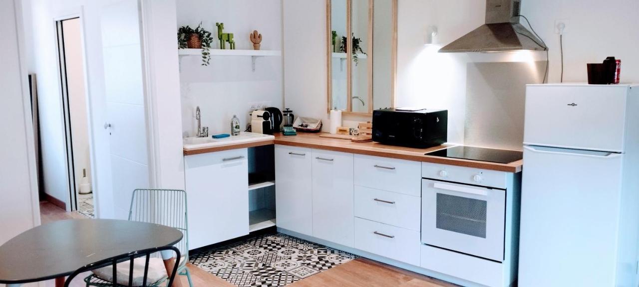 La Maison Des Nomades Netflix Disney Prime Video Apartment Avignon Bagian luar foto