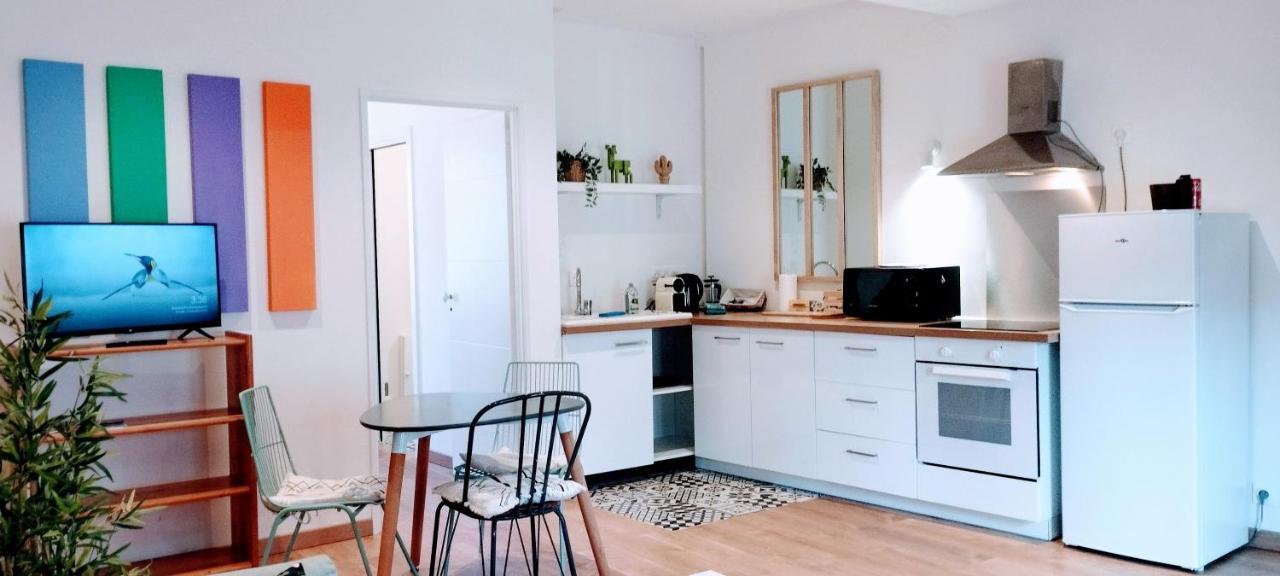 La Maison Des Nomades Netflix Disney Prime Video Apartment Avignon Bagian luar foto