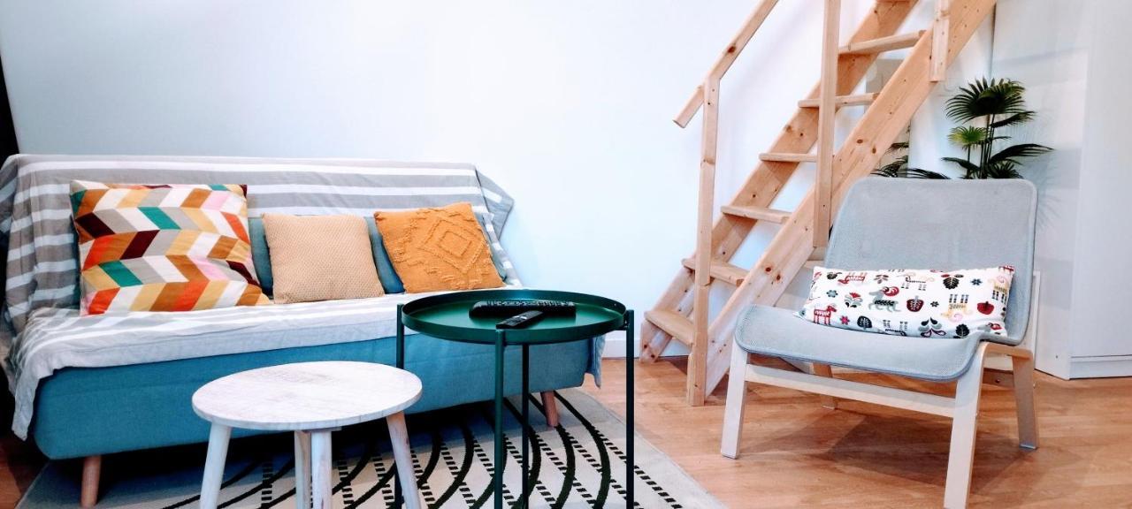 La Maison Des Nomades Netflix Disney Prime Video Apartment Avignon Bagian luar foto