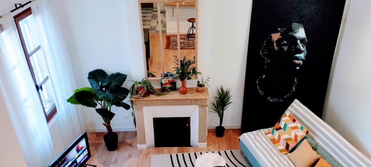 La Maison Des Nomades Netflix Disney Prime Video Apartment Avignon Bagian luar foto