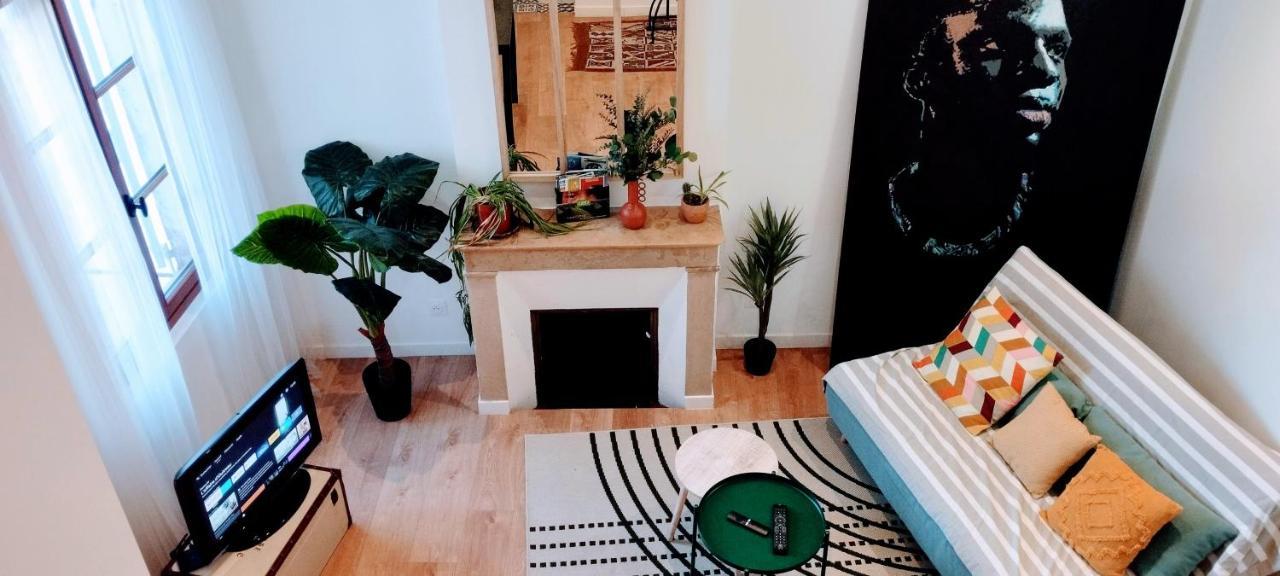 La Maison Des Nomades Netflix Disney Prime Video Apartment Avignon Bagian luar foto