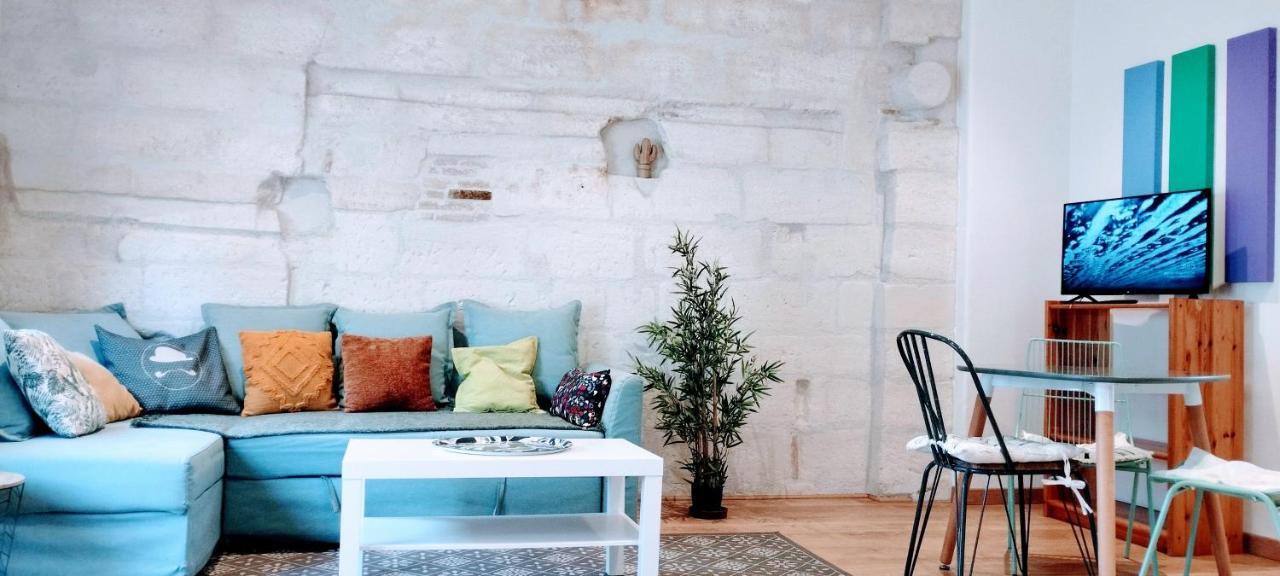 La Maison Des Nomades Netflix Disney Prime Video Apartment Avignon Bagian luar foto